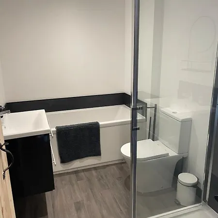 2 Bedroom Country In The District