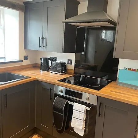 2 Bedroom Country In The District 度假居