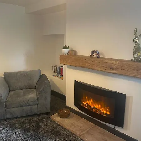 2 Bedroom Country In The District *