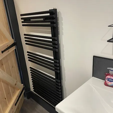 2 Bedroom Country In The District ペンリス