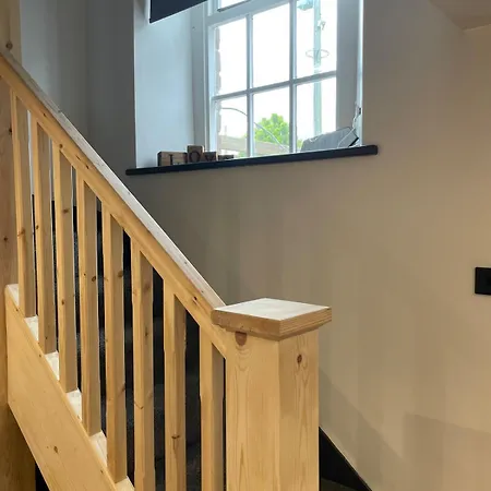 בית נופש 2 Bedroom Country In The District